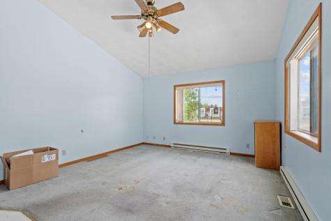 2445 16th Avenue E North Saint Paul MN 55109