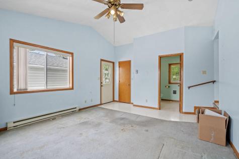 2445 16th Avenue E North Saint Paul MN 55109