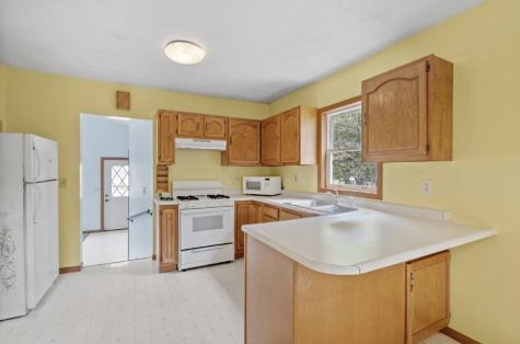 2445 16th Avenue E North Saint Paul MN 55109