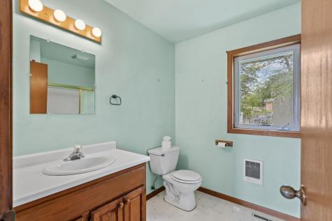 2445 16th Avenue E North Saint Paul MN 55109