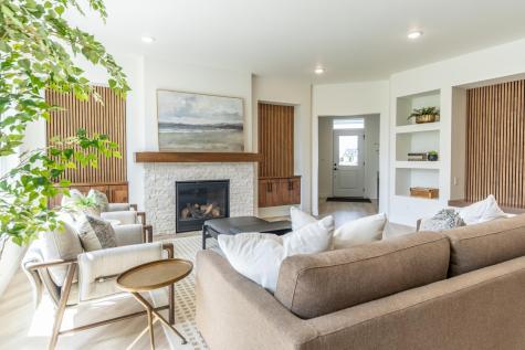 662 Rania Way W West Fargo ND 58078