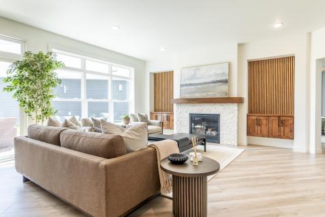 662 Rania Way W West Fargo ND 58078