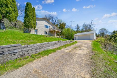 260 N State Road 35 Alma WI 54610