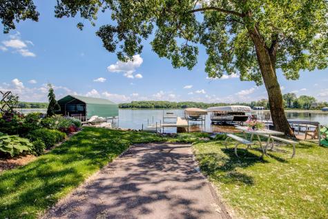 6220 Barberry Circle Excelsior MN 55331