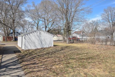 239 32nd Avenue N Saint Cloud MN 56303
