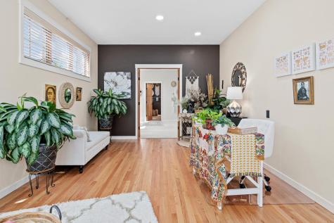 2710 Red Splendor Circle E Maplewood MN 55119