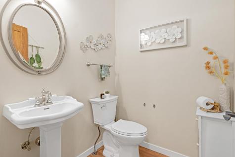 2710 Red Splendor Circle E Maplewood MN 55119