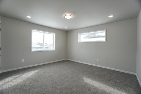 8068 Goldfinch Drive Horace ND 58047