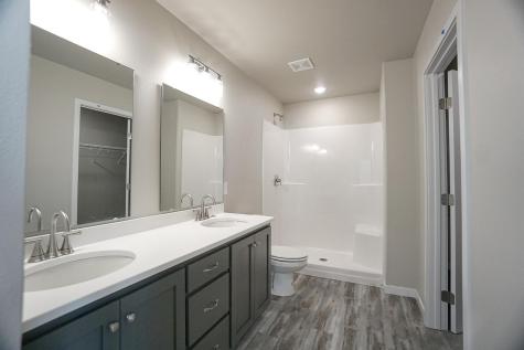 8068 Goldfinch Drive Horace ND 58047