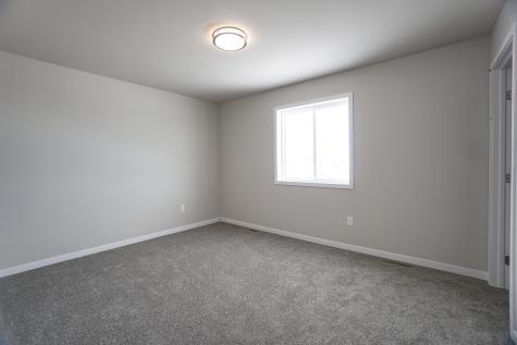 8068 Goldfinch Drive Horace ND 58047