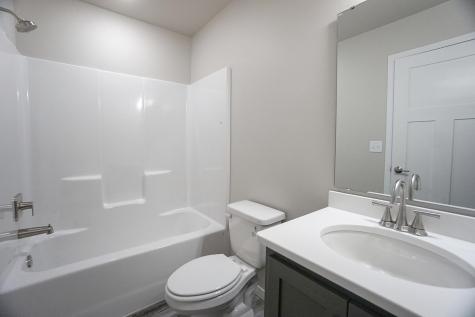 8068 Goldfinch Drive Horace ND 58047