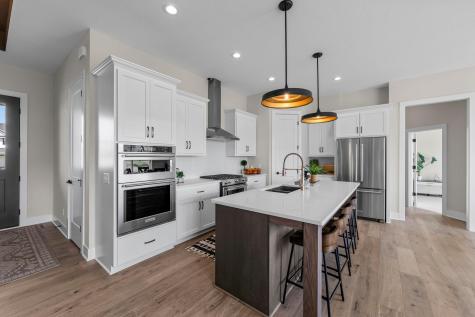 19791 Henning Avenue Lakeville MN 55044