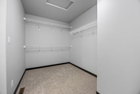 10342 Burgundy Drive Horace ND 58047