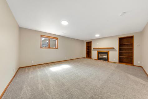 404 Pilgrim Street Saint Clair MN 56080