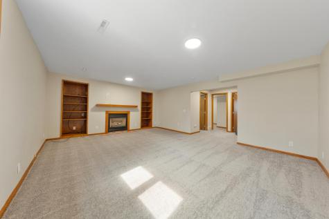 404 Pilgrim Street Saint Clair MN 56080