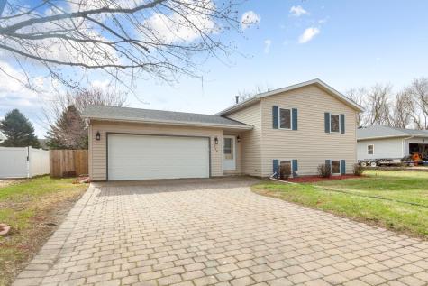 404 Pilgrim Street Saint Clair MN 56080