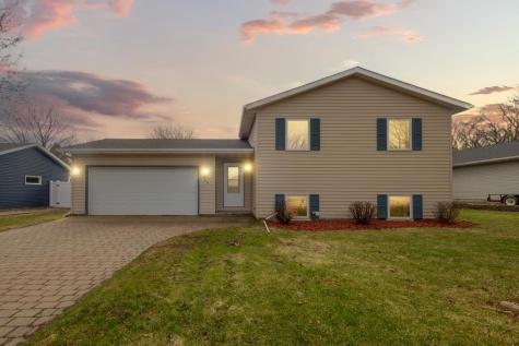 404 Pilgrim Street Saint Clair MN 56080