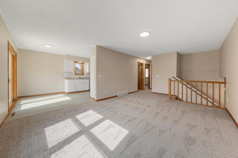404 Pilgrim Street Saint Clair MN 56080