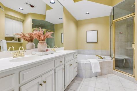 7238 Lewis Ridge Parkway Edina MN 55439