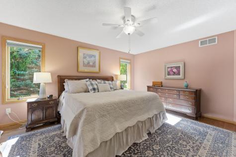 1646 Mayfield Heights Road Mendota Heights MN 55118
