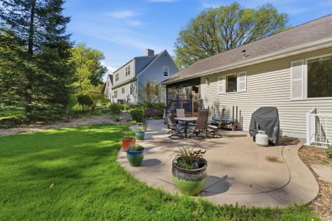 1646 Mayfield Heights Road Mendota Heights MN 55118