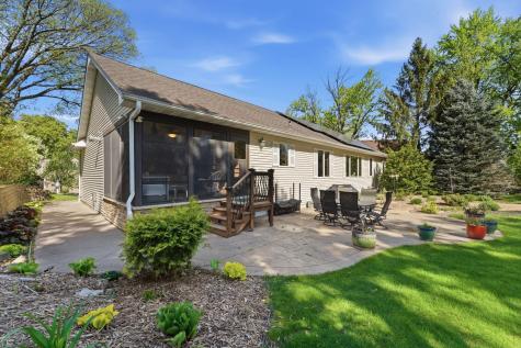 1646 Mayfield Heights Road Mendota Heights MN 55118