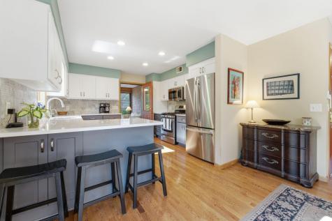 1646 Mayfield Heights Road Mendota Heights MN 55118