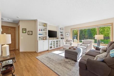 1646 Mayfield Heights Road Mendota Heights MN 55118