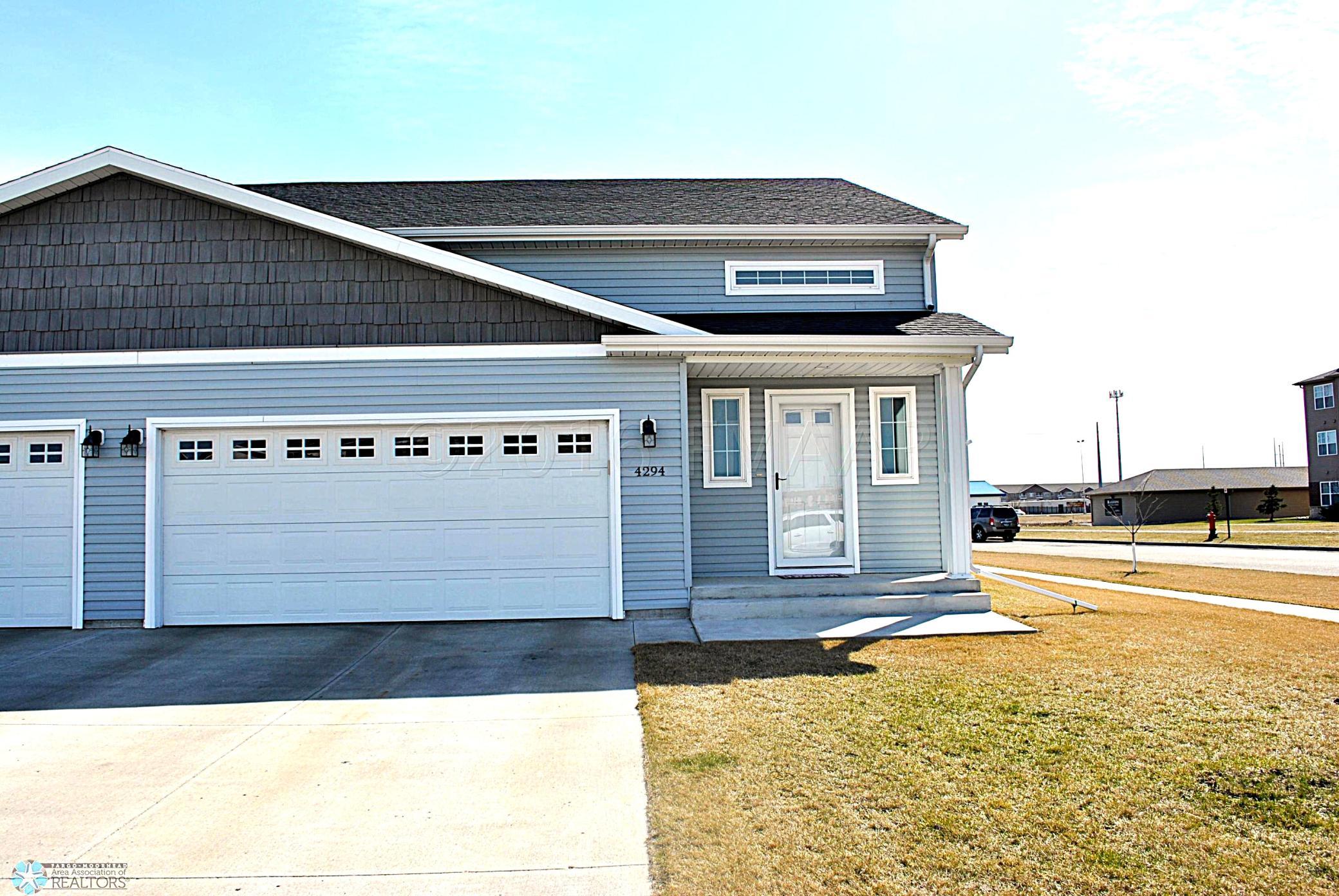 4294 Auburn Avenue S Fargo ND 58104