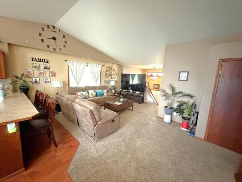 4294 Auburn Avenue S Fargo ND 58104