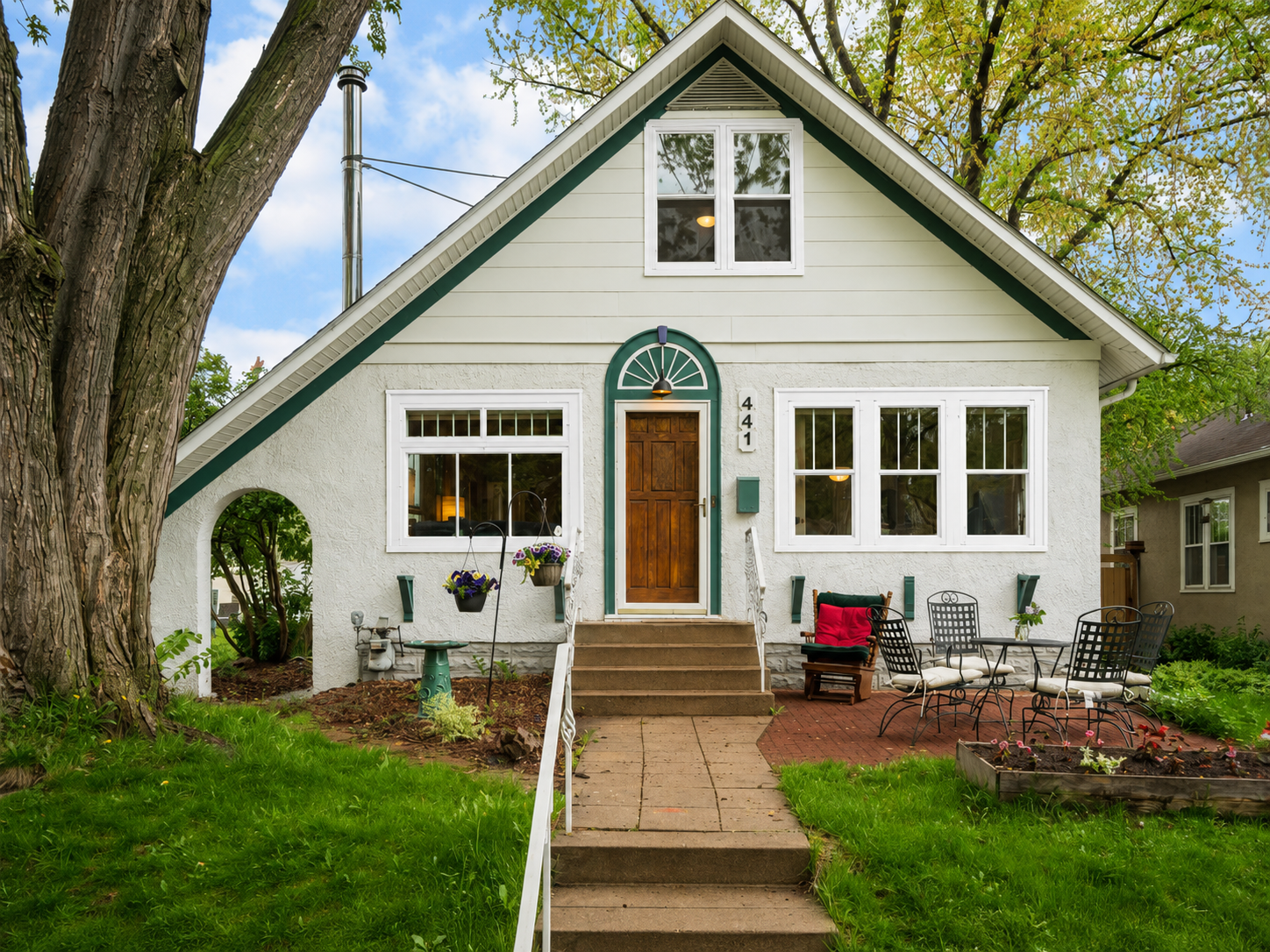 441 Saratoga Street S Saint Paul MN 55105
