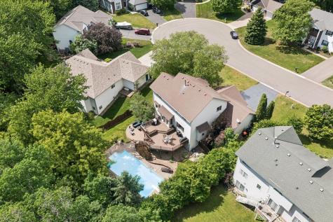 2478 Timber Court E Maplewood MN 55119