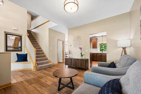 2478 Timber Court E Maplewood MN 55119