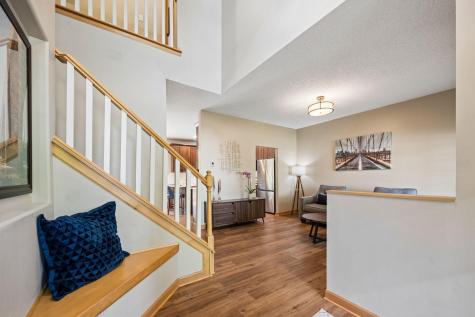 2478 Timber Court E Maplewood MN 55119