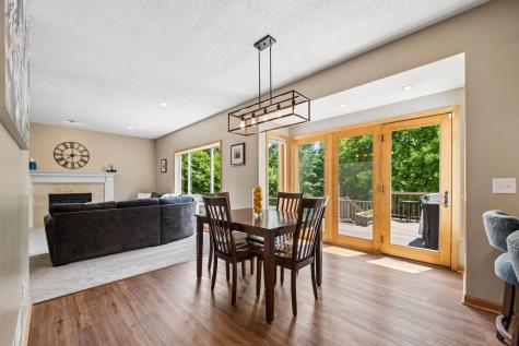 2478 Timber Court E Maplewood MN 55119