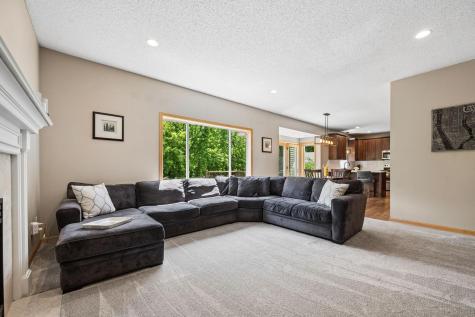 2478 Timber Court E Maplewood MN 55119
