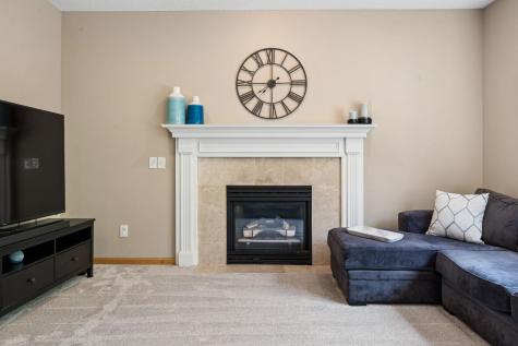 2478 Timber Court E Maplewood MN 55119