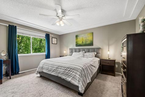 2478 Timber Court E Maplewood MN 55119