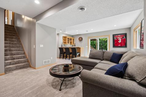 2478 Timber Court E Maplewood MN 55119