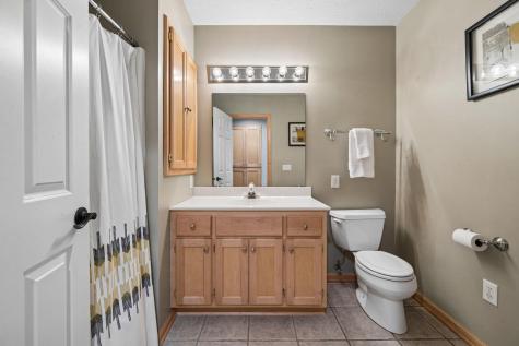 2478 Timber Court E Maplewood MN 55119