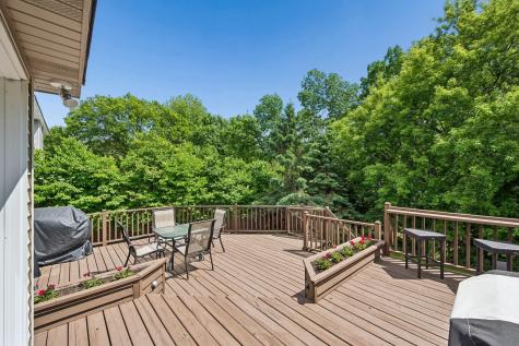 2478 Timber Court E Maplewood MN 55119