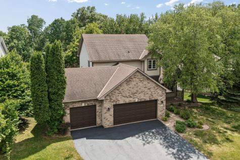 2478 Timber Court E Maplewood MN 55119