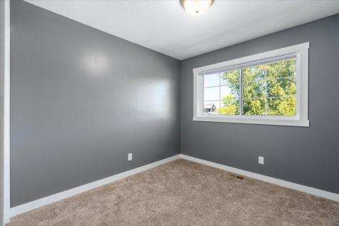 561 19th Place SE Cambridge MN 55008