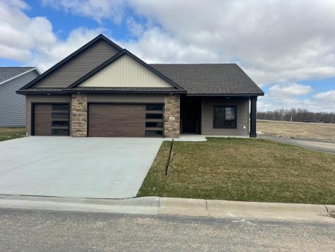102 Fairway Street Zumbrota MN 55992