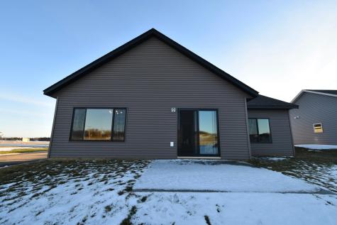 102 Fairway Street Zumbrota MN 55992