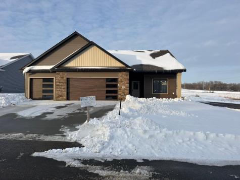 102 Fairway Street Zumbrota MN 55992