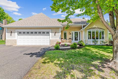 645 Lake Pine Drive Shoreview MN 55126