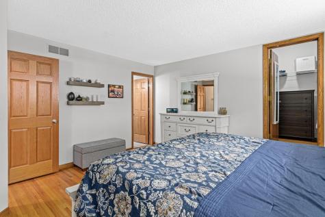 645 Lake Pine Drive Shoreview MN 55126