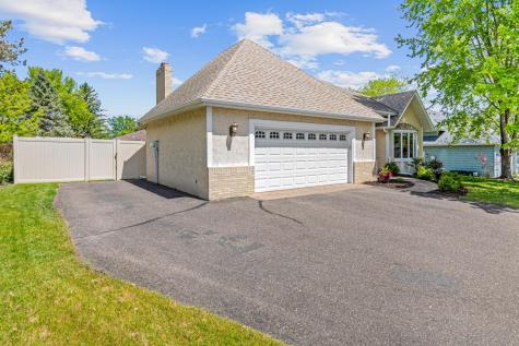 645 Lake Pine Drive Shoreview MN 55126