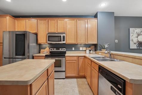 805 Willow Glen Court Buffalo MN 55313